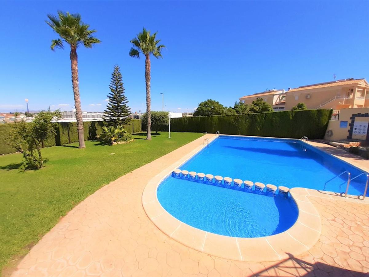 Casa Alegria Apartment With Pool 또레비에하 외부 사진